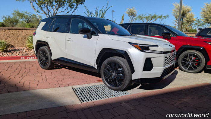 Почему Toyota RAV4 2026 года стоит на $2 тыс. дороже, но каким-то образом в итоге оказывается на $1 тыс. дешевле | Carscoops